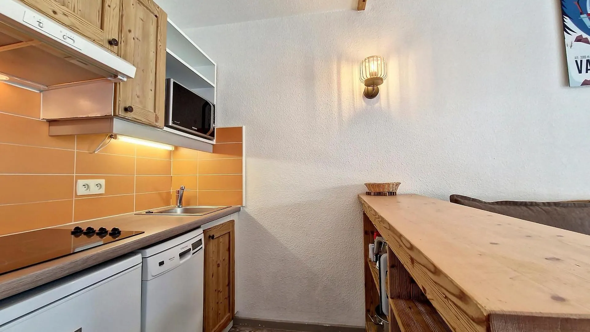 Apartment Confortable Studio + Mezzanine Avec Balcon Au Centre De Val D'Isere - 2/4 Personnes - Fr-1-518-133